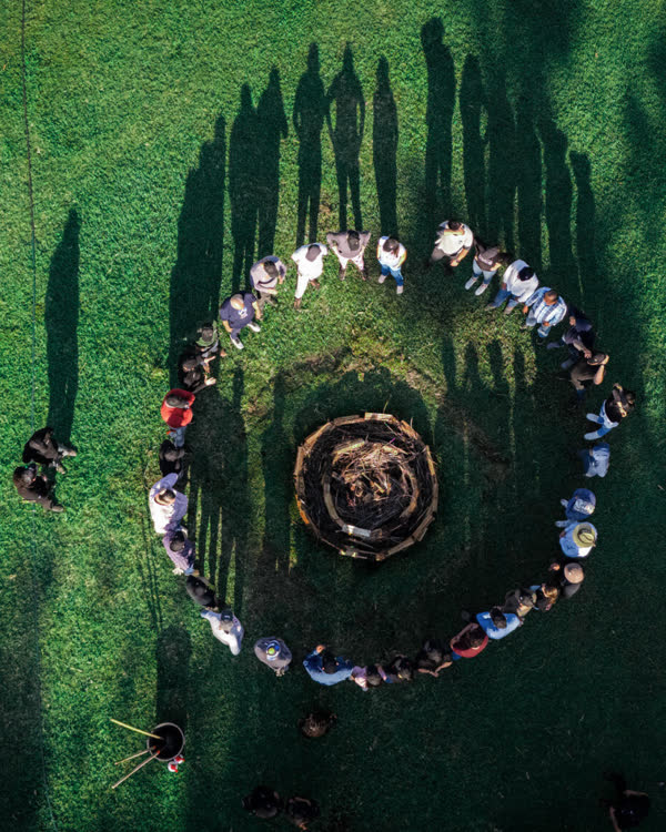 Día 1 — Constelaciones Familiares, vista aérea del círculo de transformación